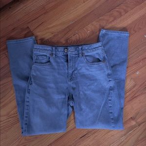 size 4 american eagle mom jeans !!